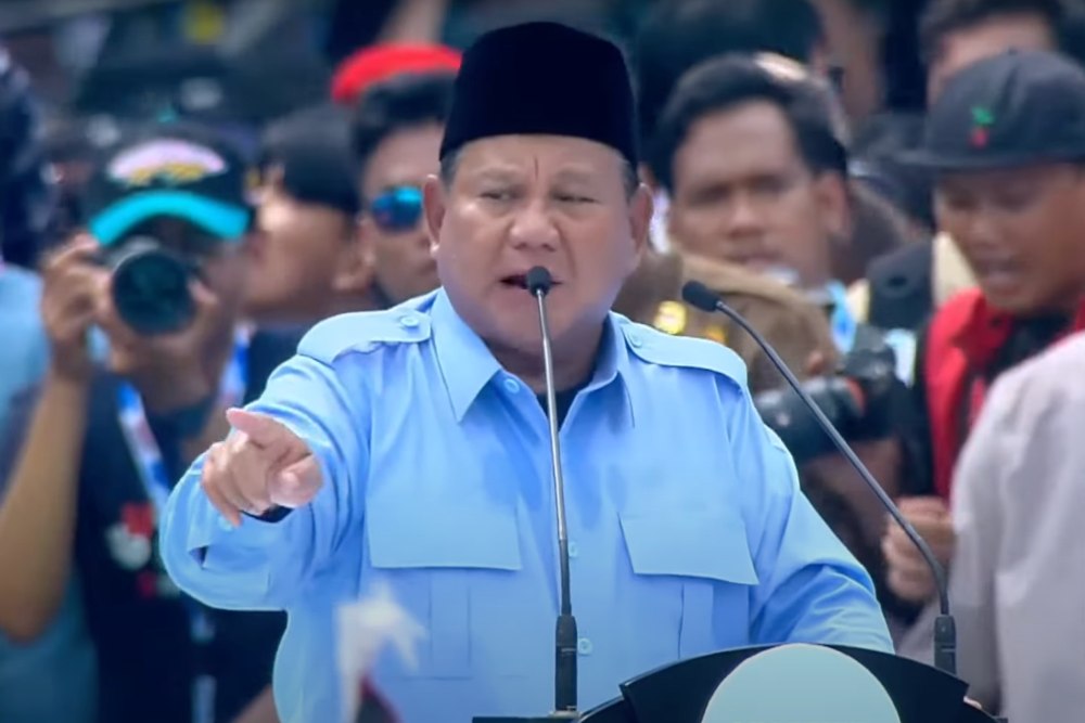  Prabowo Sempat Besuk Solihin GP Saat di Rumah Sakit