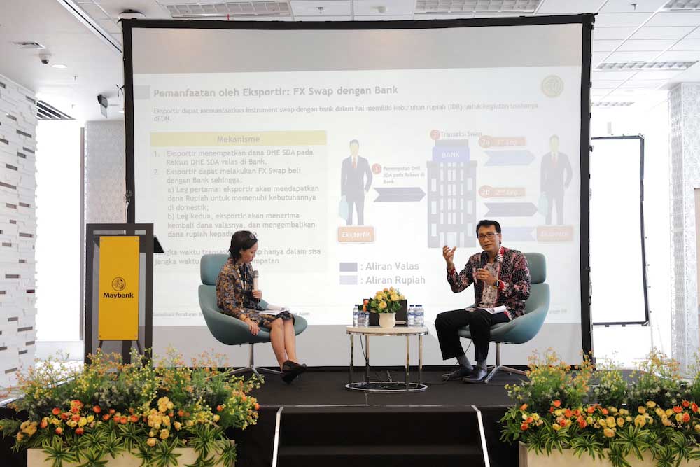 Maybank Indonesia Gelar Sosialisasi Aturan DHE SDA untuk Nasabah Korporasi