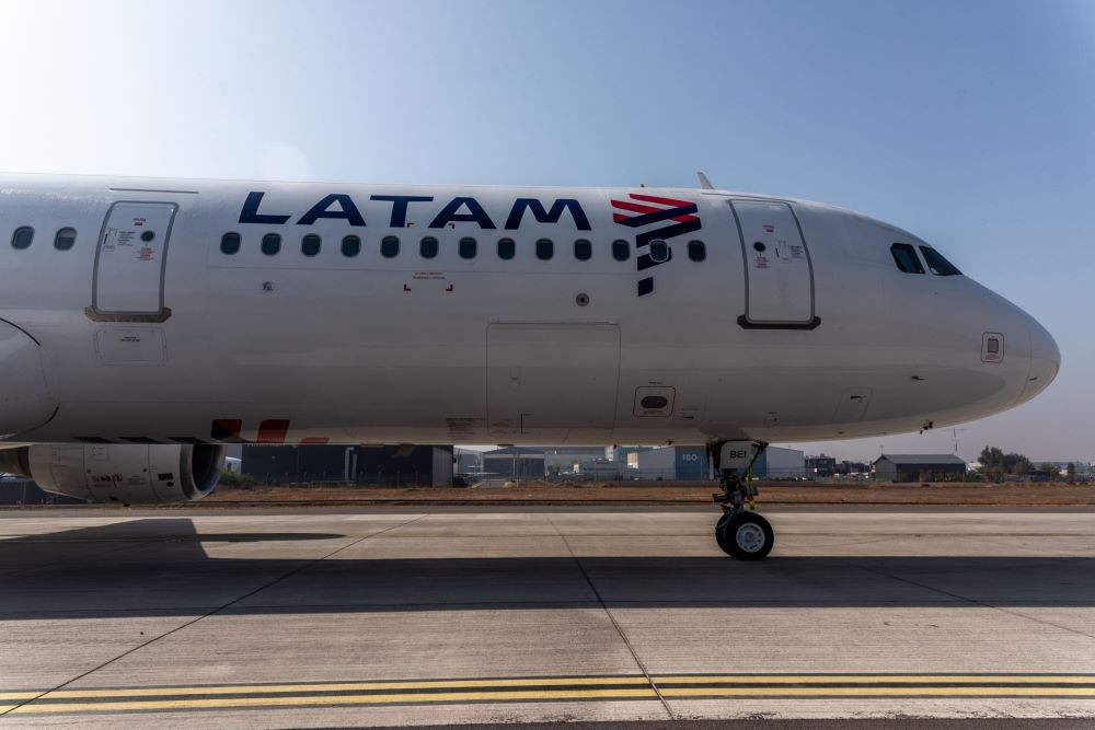  Pesawat Boeing 787 Milik LATAM Airlines ’Terjun Bebas’, 50 Orang Terluka