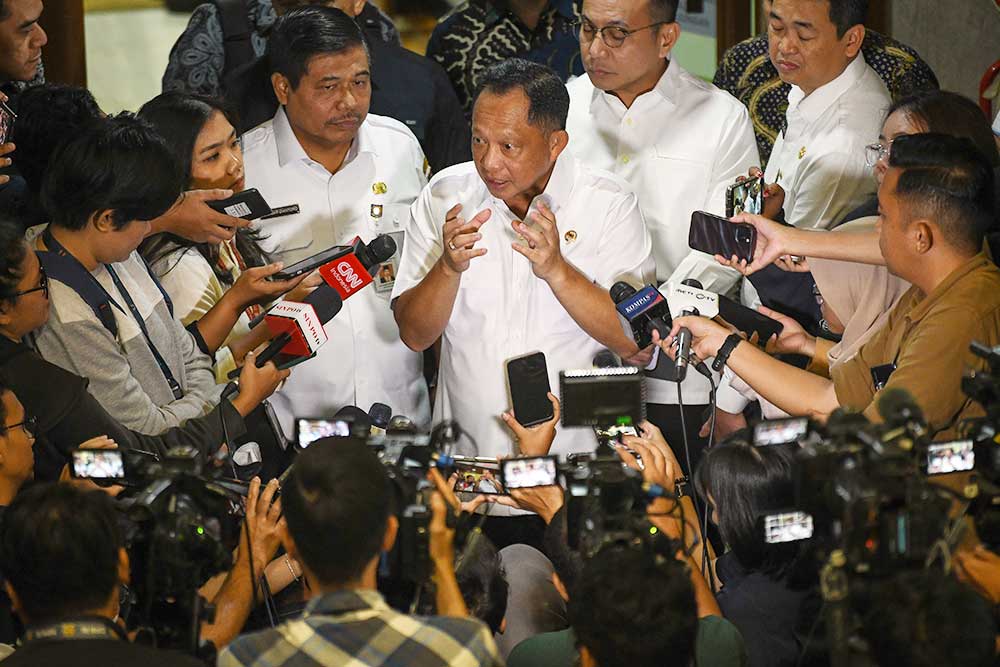  Mendagri Tito Karnavian Raker Dengan Baleg DPR dan DPD Terkait RUU DKJ