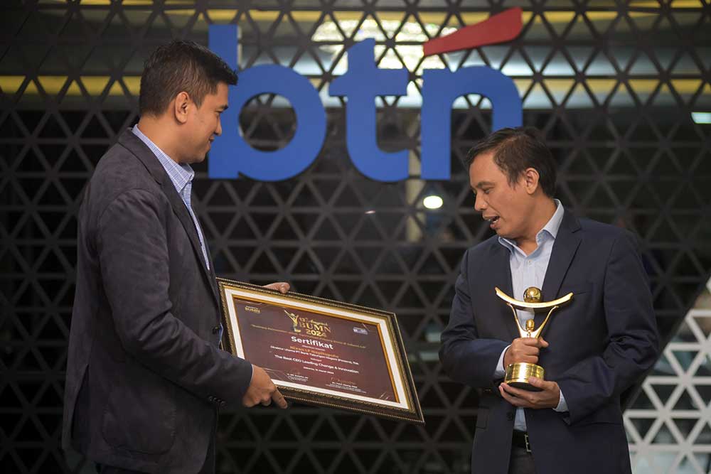  Dirut BTN Raih Penghargaan The Best CEO Leading Change Innovation