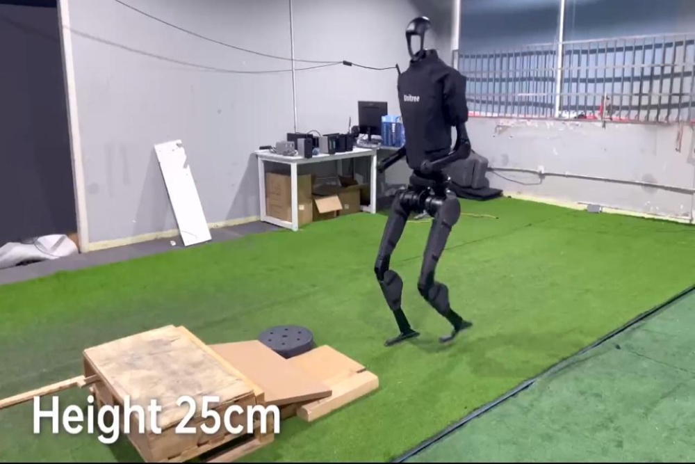  Video Unitree H1, Robot Berkaki Dua Terkencang di Dunia Buatan China
