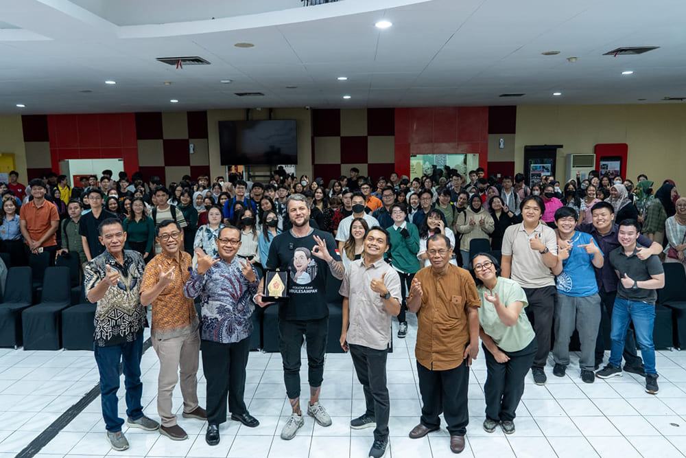  Veritas Edukasi Lingkungan Luncurkan Platform E-learning Gratis di Indonesia