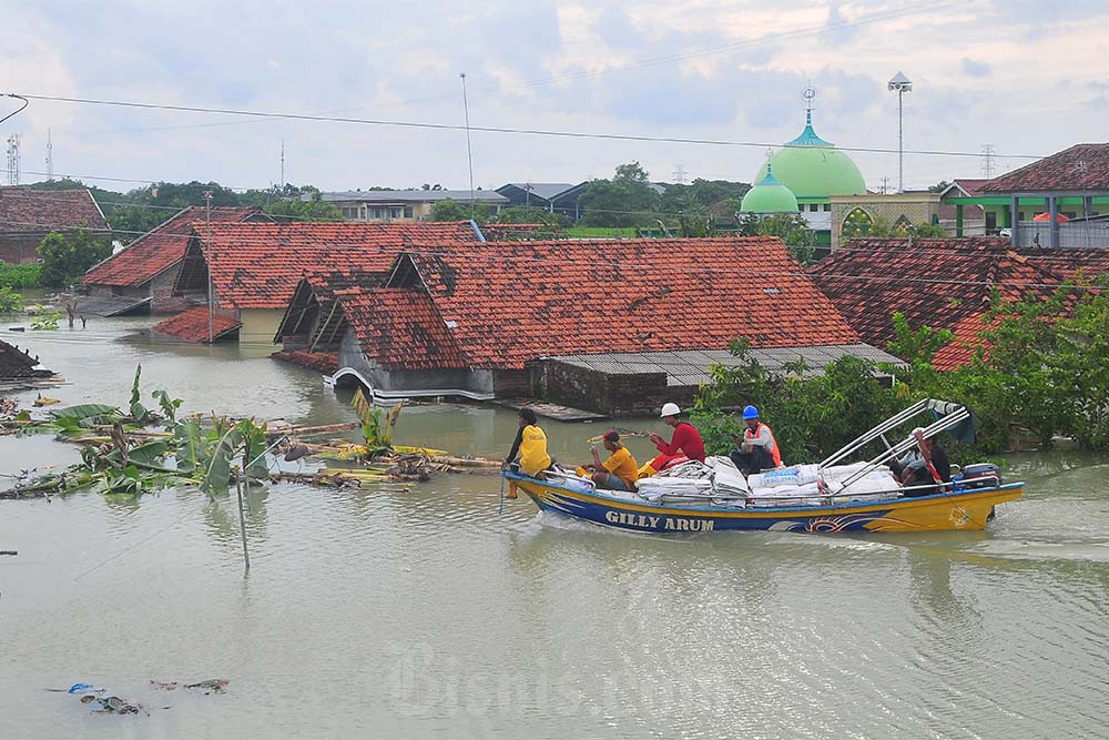  Ribuan Rumah Terendam Banjir di Demak