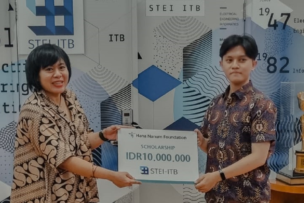  Hana Bank Salurkan Beasiswa Pendidikan untuk Mahasiswa STEI ITB dan Unpad