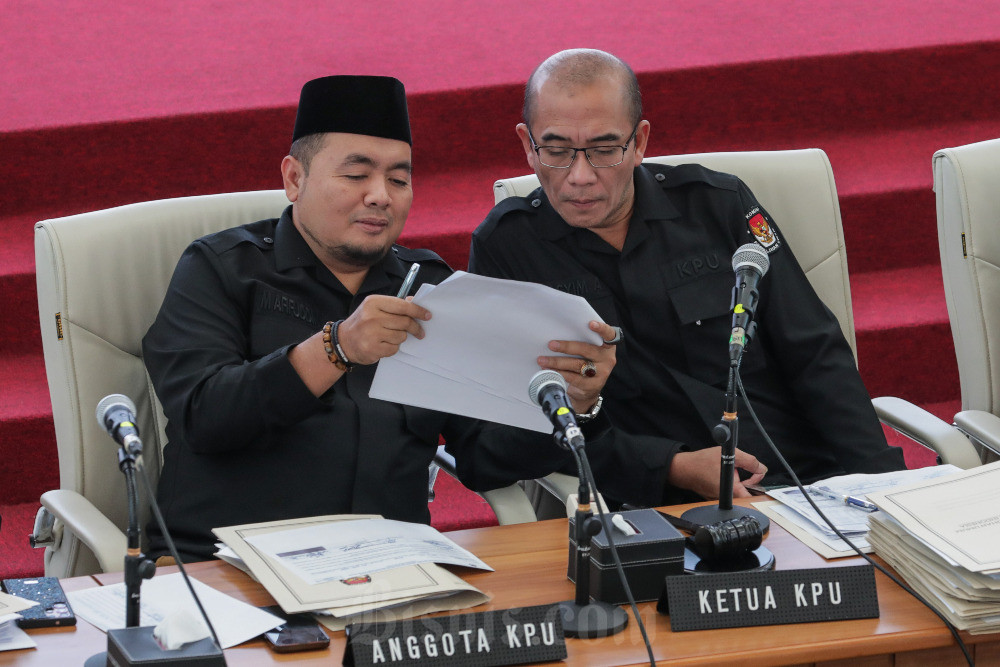 Suasana Proses Rekapitulasi di KPU Jelang Pengumuman Pemilu
