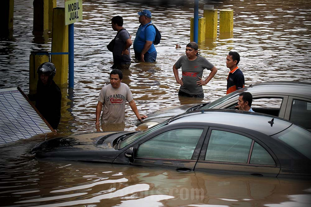  Hujan Deras, Sejumlah Wilayah di Jakarta Alami Banjir