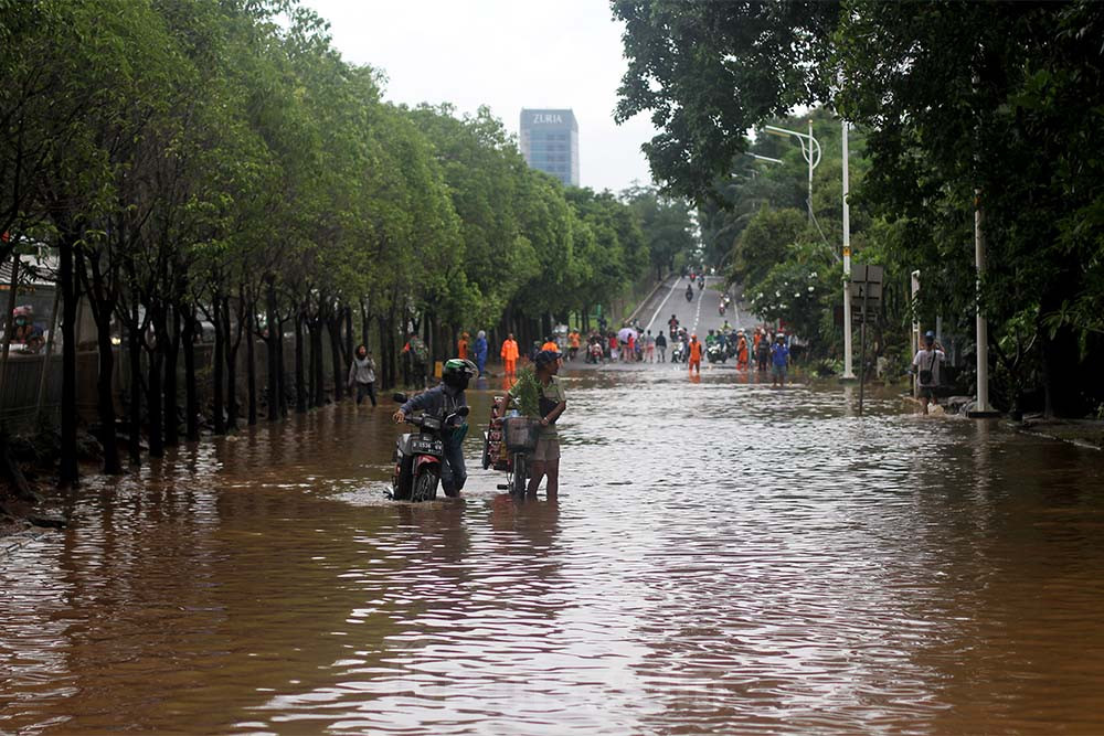  Banjir Jakarta, 22 Maret: Puluhan Rumah di Jaktim Terendam Banjir