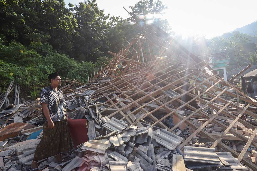  Kerusakan Akibat Gempa Bumi di Pulau Bawean