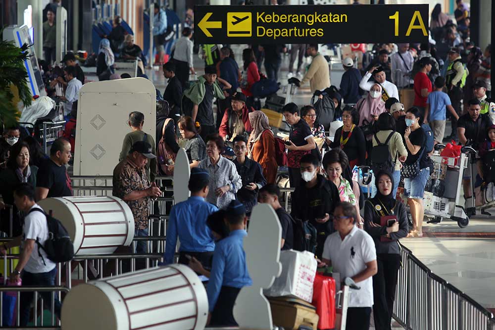  Jelang Puncak Arus Mudik, Bandara Internasional Soekarno-Hatta Mulai Dipenuhi Pemudik