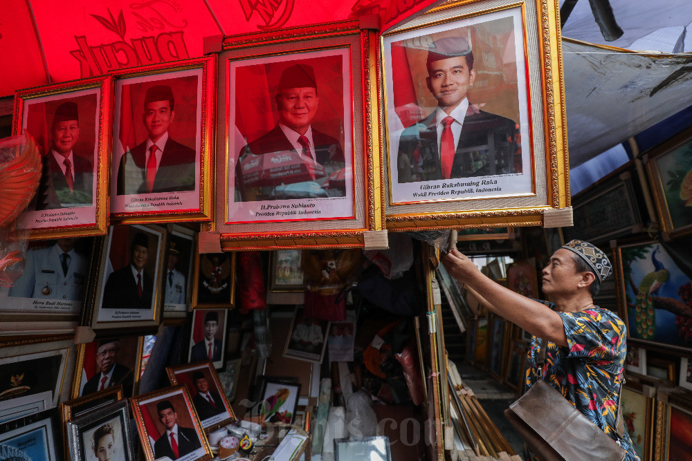  Foto Prabowo Subianto dan Gibran Rakabuming Raka Mulai Dijualbelikan
