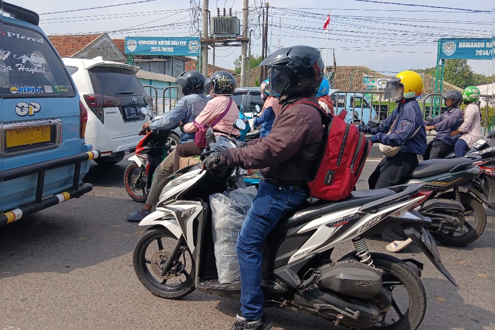  H-6 Lebaran, Jalur Pantura Kabupaten Cirebon Ramai Dilintasi Pemudik