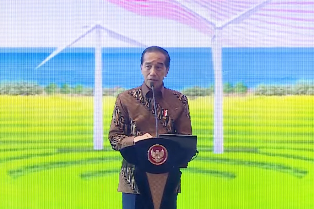 Bantahan Kubu Prabowo Soal Jokowi Cawe-cawe Pilpres Lewat Pj Kepala Daerah. Presiden Joko Widodo (Jokowi) memberikan sambutan di acara Pertemuan Tahunan Industri Jasa Keuangan 2024. Dok Youtube OJK