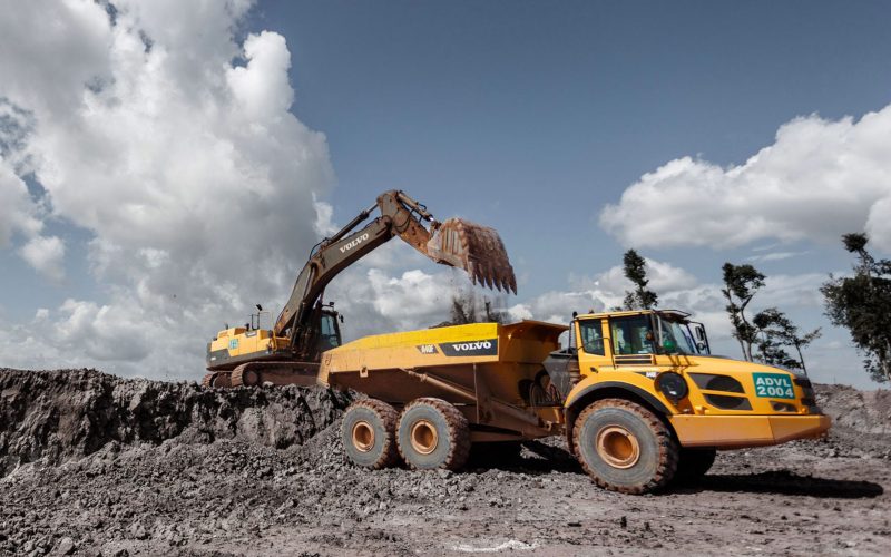 Aktivitas pertambangan di wilayah operasional PT J Resources Asia Pasifik Tbk./jresource.co.id