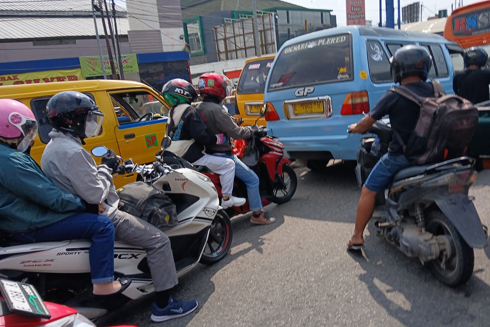  H-5 Lebaran, Pemudik Mulai Padati Jalur Pantura Cirebon