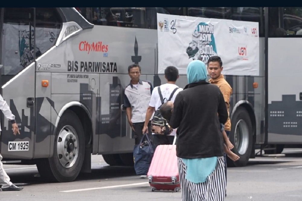  Bey Machmudin Lepas 20 Bus Peserta Program Mudik Gratis