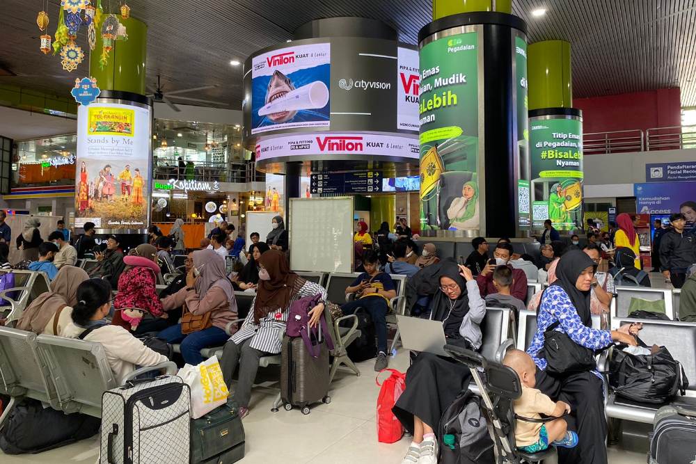  Puncak Arus Mudik Kereta Api Hari Ini, Okupansi Stasiun Gambir Tembus 100%