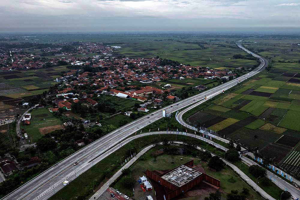  Arus Mudik di Jalan Tol Trans Jawa  Terpantau Lancar