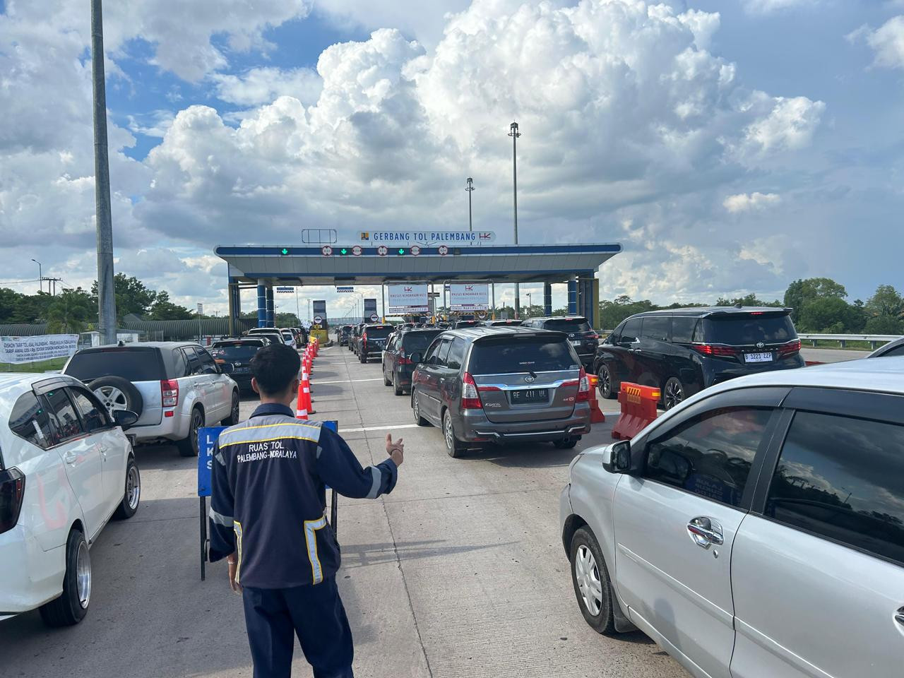  Govt Braces for Eid Peak Return Traffic