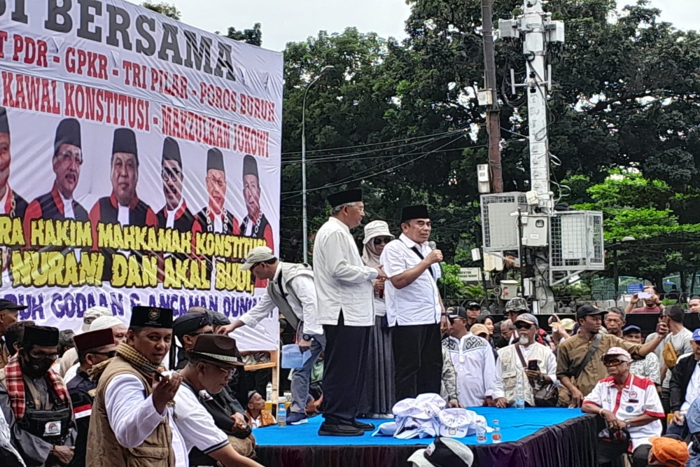  Fachrul Razi Pimpin Orasi Unjuk Rasa di Patung Kuda, Tuntut MK Jalankan Amanah