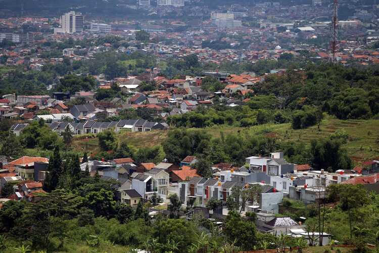  Property Sector on Alert Facing Geopolitical and Rupiah Volatility