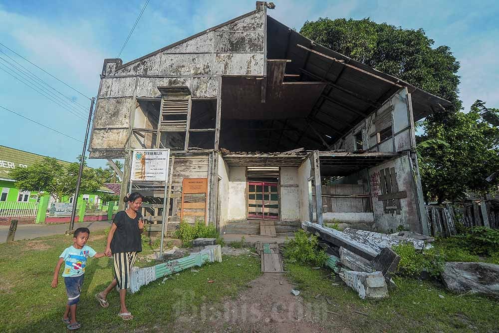  Bangunan Peninggalan Masa Kolonial Terbengkalai di Batanghari