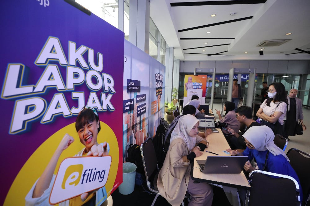  Mengkambinghitamkan Restitusi Menyoal Boncosnya Penerimaan Pajak