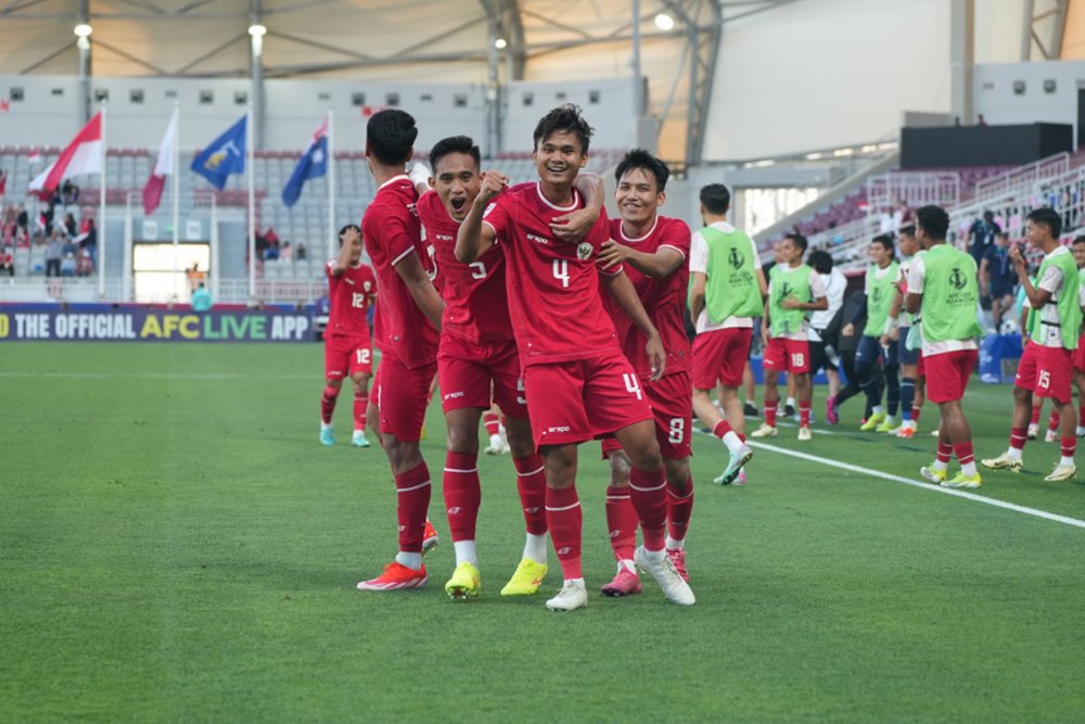 Bek timnas Indonesia U-23, Komang Teguh bersama Rizky Ridho, dan Witan Sulaeman di Piala Asia U23/PSSI