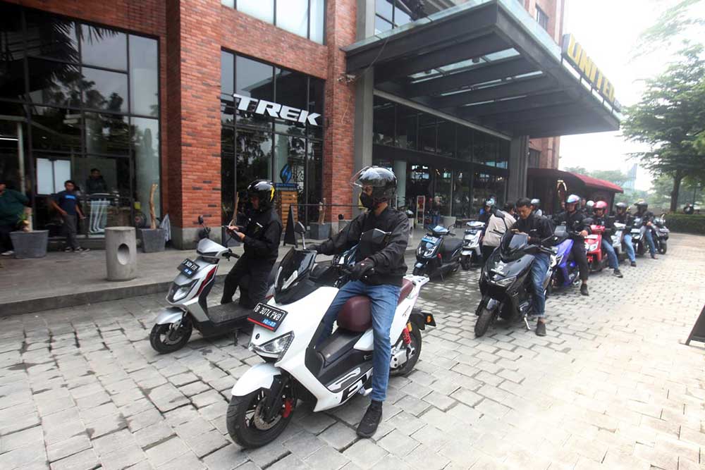 United E-Motor Community Gathering Ajang Silaturahmi Para Pengguna Motor Listrik United E-Motor