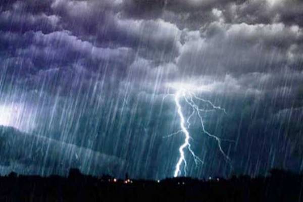  Cuaca Jabodetabek 7 Mei: Hujan Petir Guyur Jakbar Malam Hari