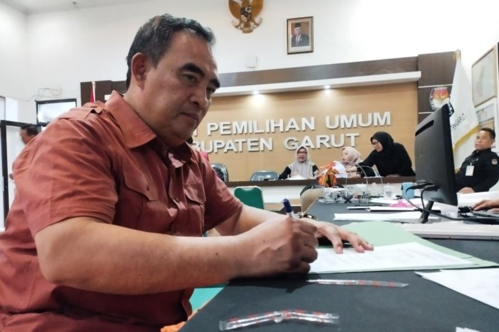  Dua eks Bupati yang Diberhentikan Maju Lagi di Pilkada Garut 2024