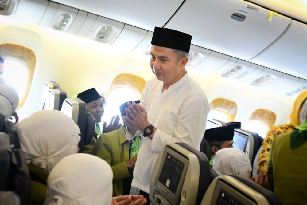  Jemaah Haji Asal Subang Awali Keberangkatan Pertama Dari Embarkasi Kertajati