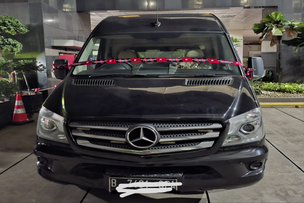  KPK Sita Mobil Mercedes-Benz Milik SYL, Diduga Disembunyikan di Pasar Minggu
