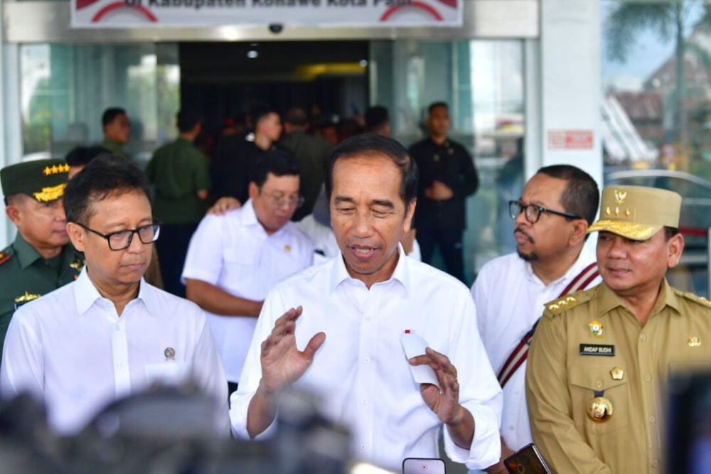  Jokowi Pastikan Stok Beras Aman Jelang Hari Raya IdulAdha