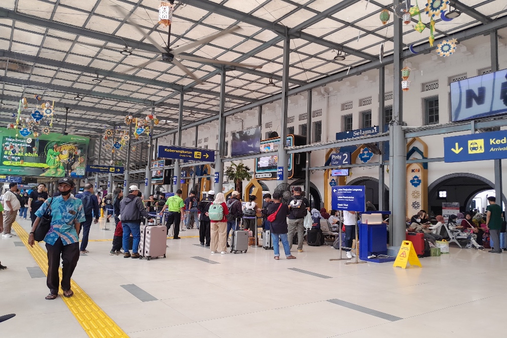  Ada Pembangunan Eskalator di Stasiun Pasar Senen, Penumpang Sejumlah KA Bisa Berangkat dari Stasiun Jatinegara