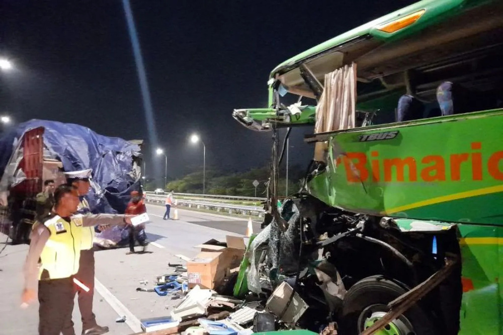  Kronologi Kecelakaan Bus Rombongan Siswa SMP Malang Tabrak Truk di Tol Jombang