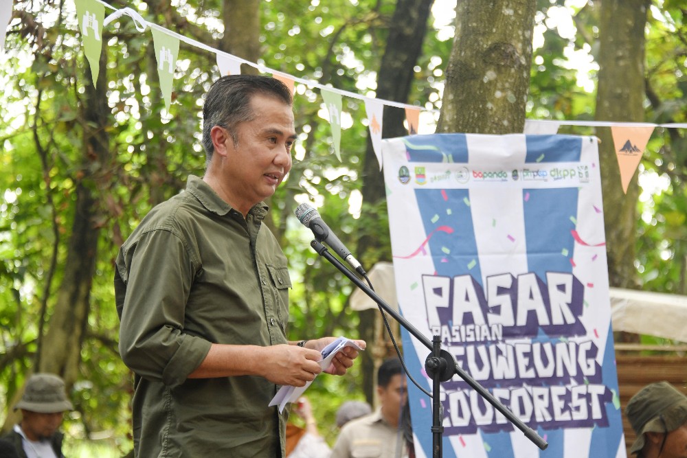  Bey Minta Dinas Kehutanan Rutin Gelar Event Pasar Leuweung