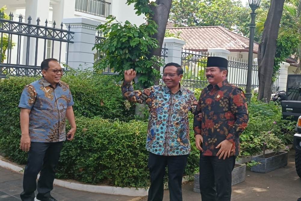  Menkopolhukam Dalami Kasus Densus Menguntit Jampidsus