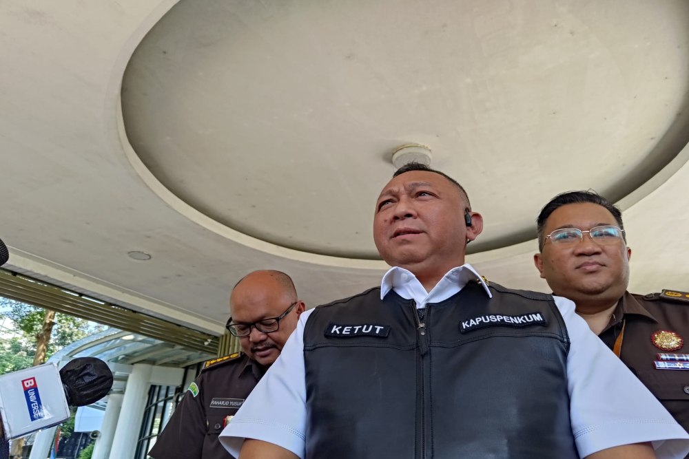  Kejagung Periksa Aspri Sandra Dewi hingga Pejabat PT Timah (TINS)