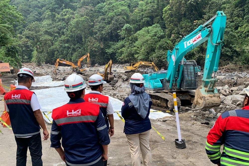  Hutama Karya Kebut Perbaikan Jalan Nasional Terdampak Bencana Alam di Sumbar