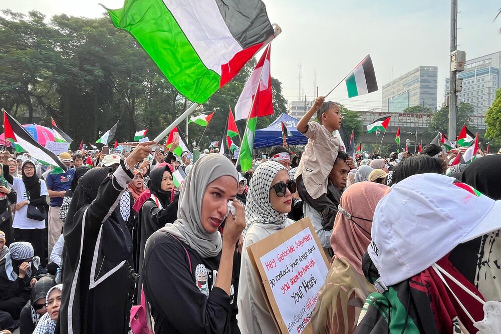  Isak Tangis Warnai Aksi Bela Palestina di Kedubes AS Jakarta