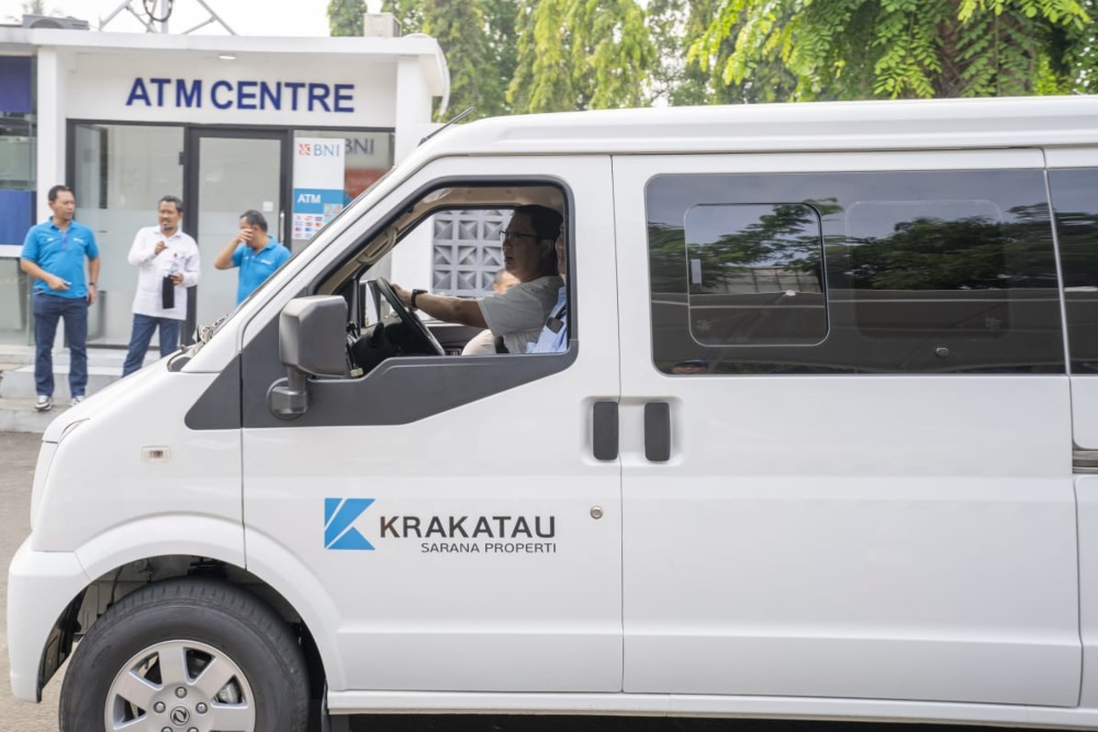  Grup Krakatau Steel PT KSP Mulai Pakai Mobil Listrik di KI Krakatau