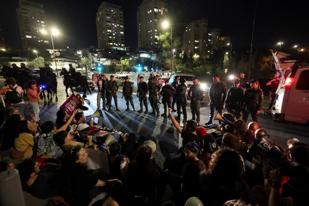  Unjuk Rasa Besar-besaran di Tel Aviv, Desak Netanyahu Mundur!