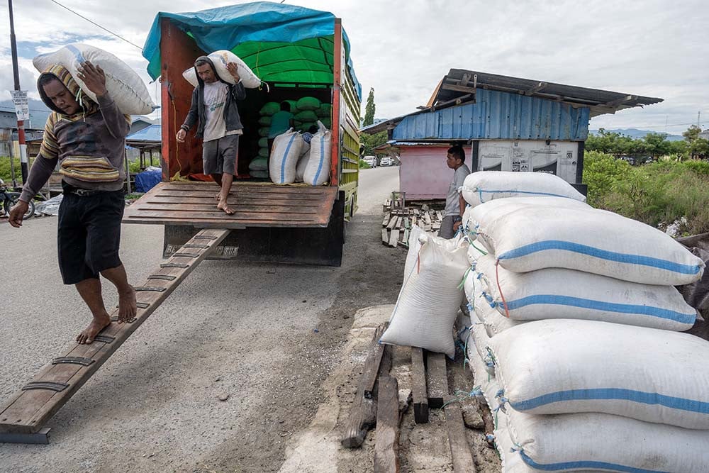  Pasokan Garam ke Palu Dari Makassar