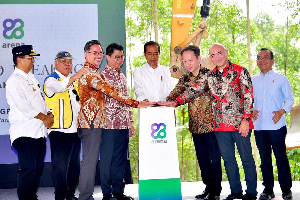 Seremoni groundbreaking Arena Botanika di IKN dihadiri oleh Presiden Joko Widodo beserta para Menteri Kabinet Indonesia Maju./ Dok. Arena Group
