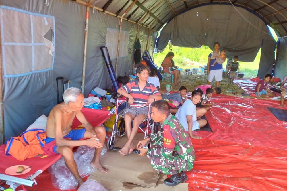  Warga Terdampak Erupsi Gunung Ibu, 2.053 Jiwa Masih di Pengungsian