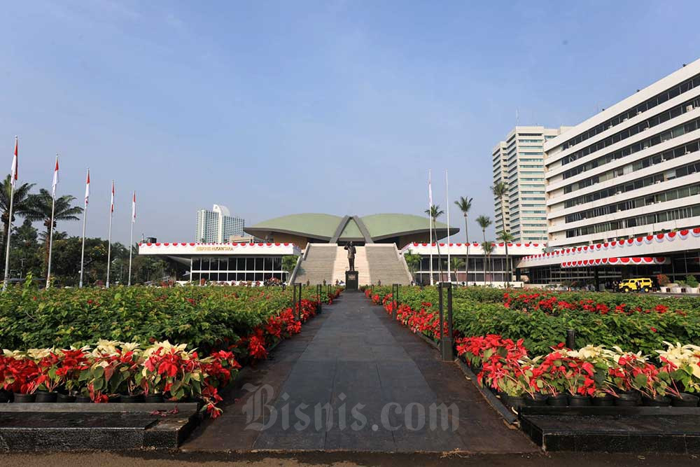 Perludem Apreasiasi Putusan MK Soal Keterwakilan Perempuan di Parleme. Suasana gedung DPR/MPR RI jelang Sidang MPR Tahun 2023 di Jakarta, Rabu (16/8/2023). Bisnis/Himawan L Nugraha
