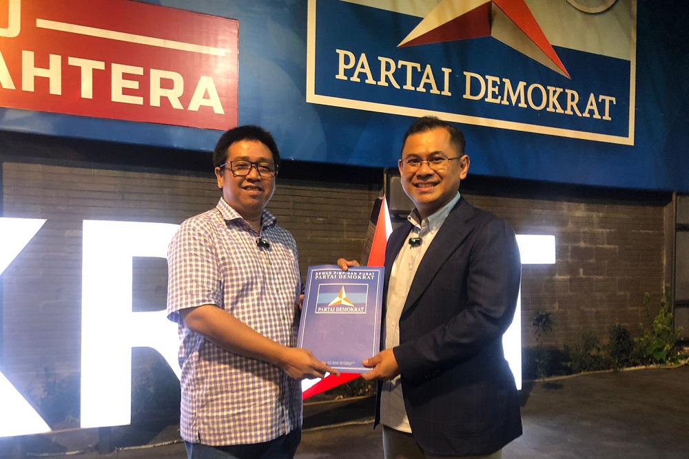  Partai Demokrat Tugaskan Arfi Rafnialdi sebagai Bakal Calon Wali Kota Bandung