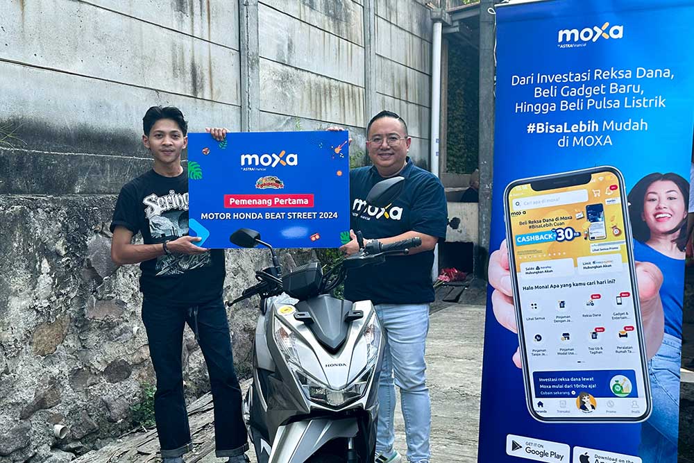  Moxa Serahkan Hadiah Pemenang Permainan Ambil Emas Batangan
