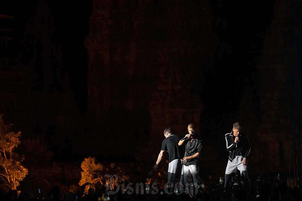  Westlife Konser di Candi Prambanan